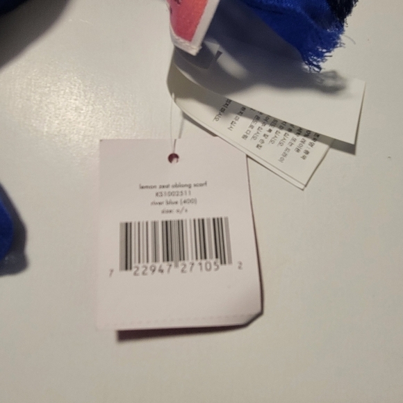 KATE SPADE NWT Lemon Zest Oblong Scarf.. - Picture 6 of 13